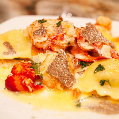 Maine Lobster CNK Meat | Fully Cooked Ready to Eat Claw and Knuckle Meat | Sustainably Wild-Caught American Lobster | Hand Picked Fresh Flash Frozen and Sealed (1 Pound