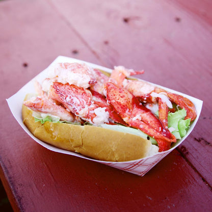 Maine Lobster CNK Meat | Fully Cooked Ready to Eat Claw and Knuckle Meat | Sustainably Wild-Caught American Lobster | Hand Picked Fresh Flash Frozen and Sealed (1 Pound